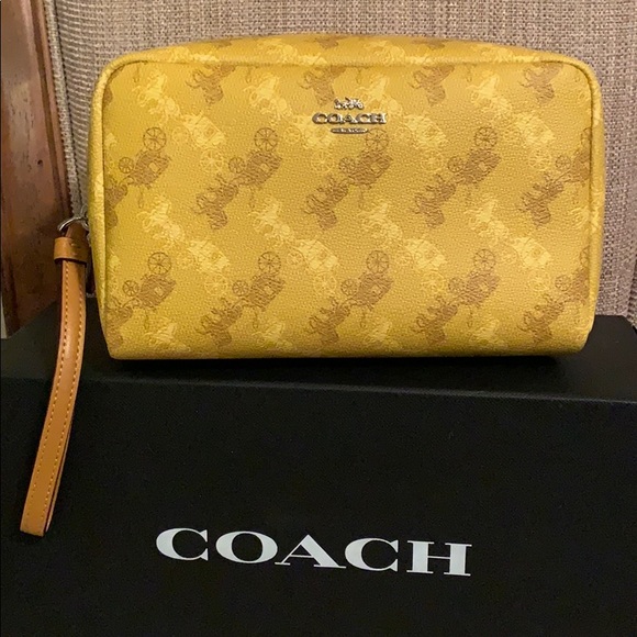 Coach Boxy Cosmetic Case 20 Horse and Carriage - Picture 5 of 10